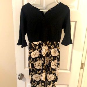 Bodycon flower dress with Flowy sleeves.